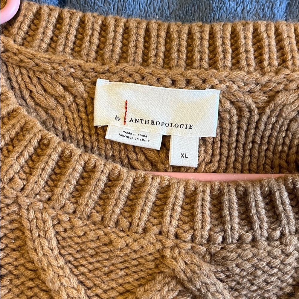 Super cute anthropology sweater - Picture 3 of 3